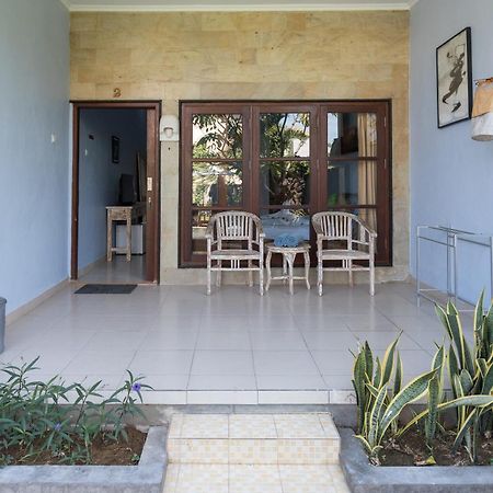 Koming Guest House Canggu Buitenkant foto