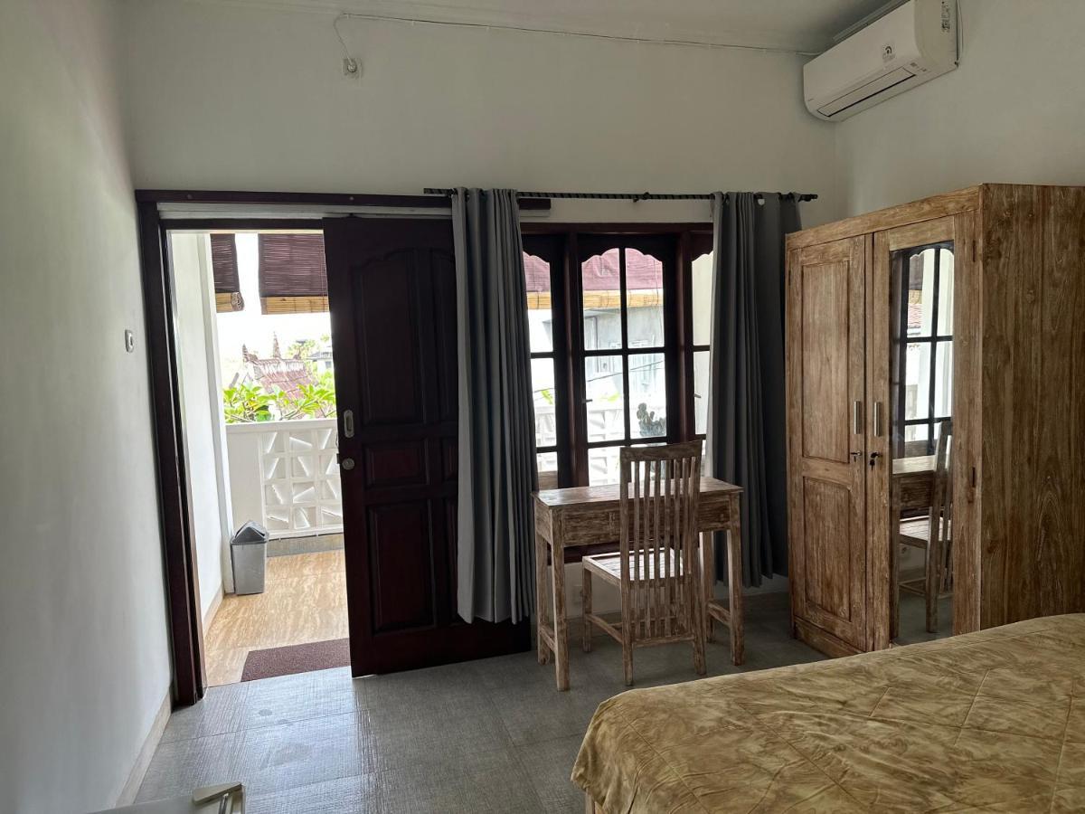 Koming Guest House Canggu Buitenkant foto