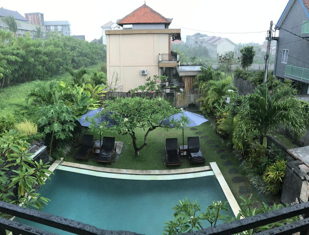 Koming Guest House Canggu Buitenkant foto