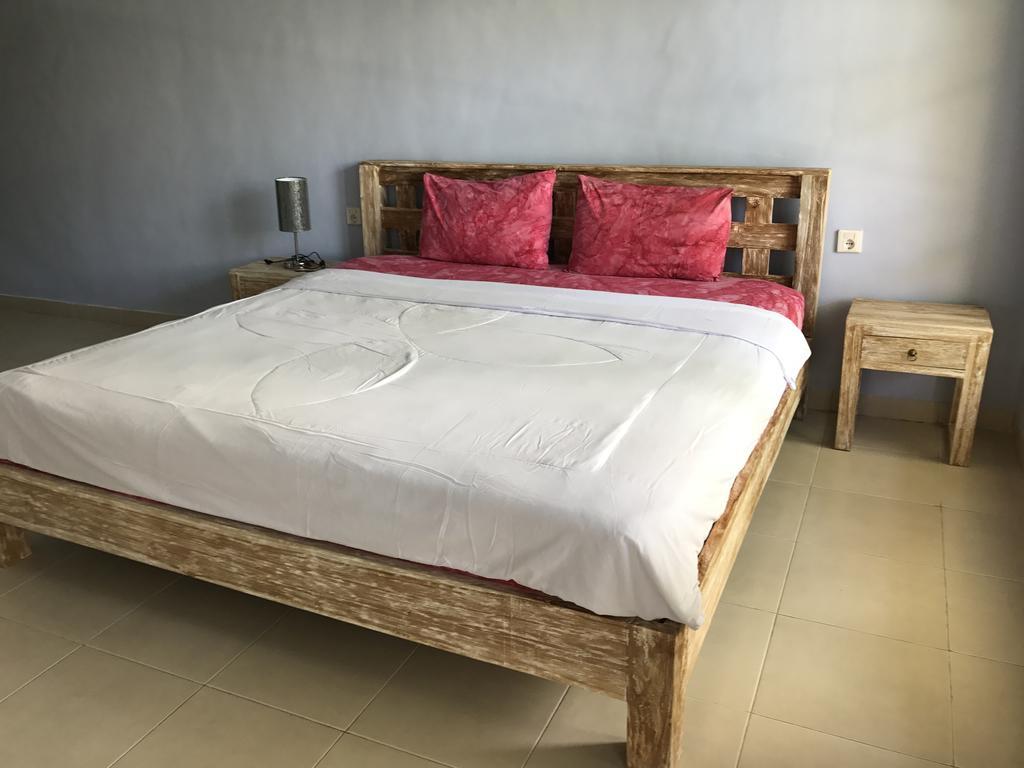 Koming Guest House Canggu Buitenkant foto