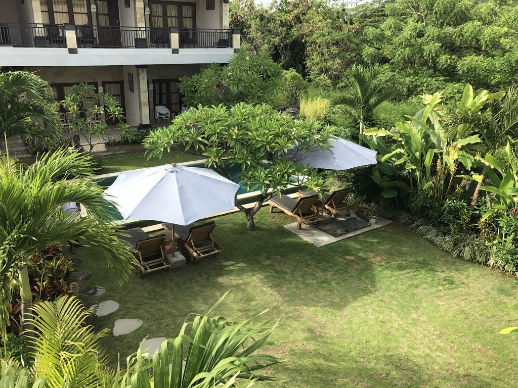 Koming Guest House Canggu Buitenkant foto