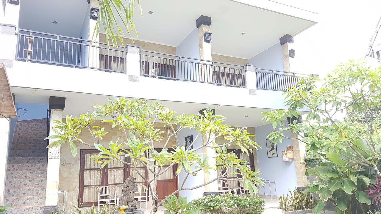Koming Guest House Canggu Buitenkant foto