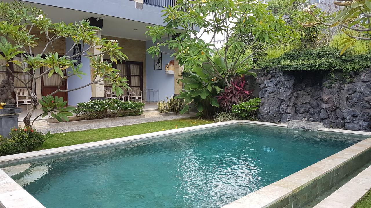 Koming Guest House Canggu Buitenkant foto