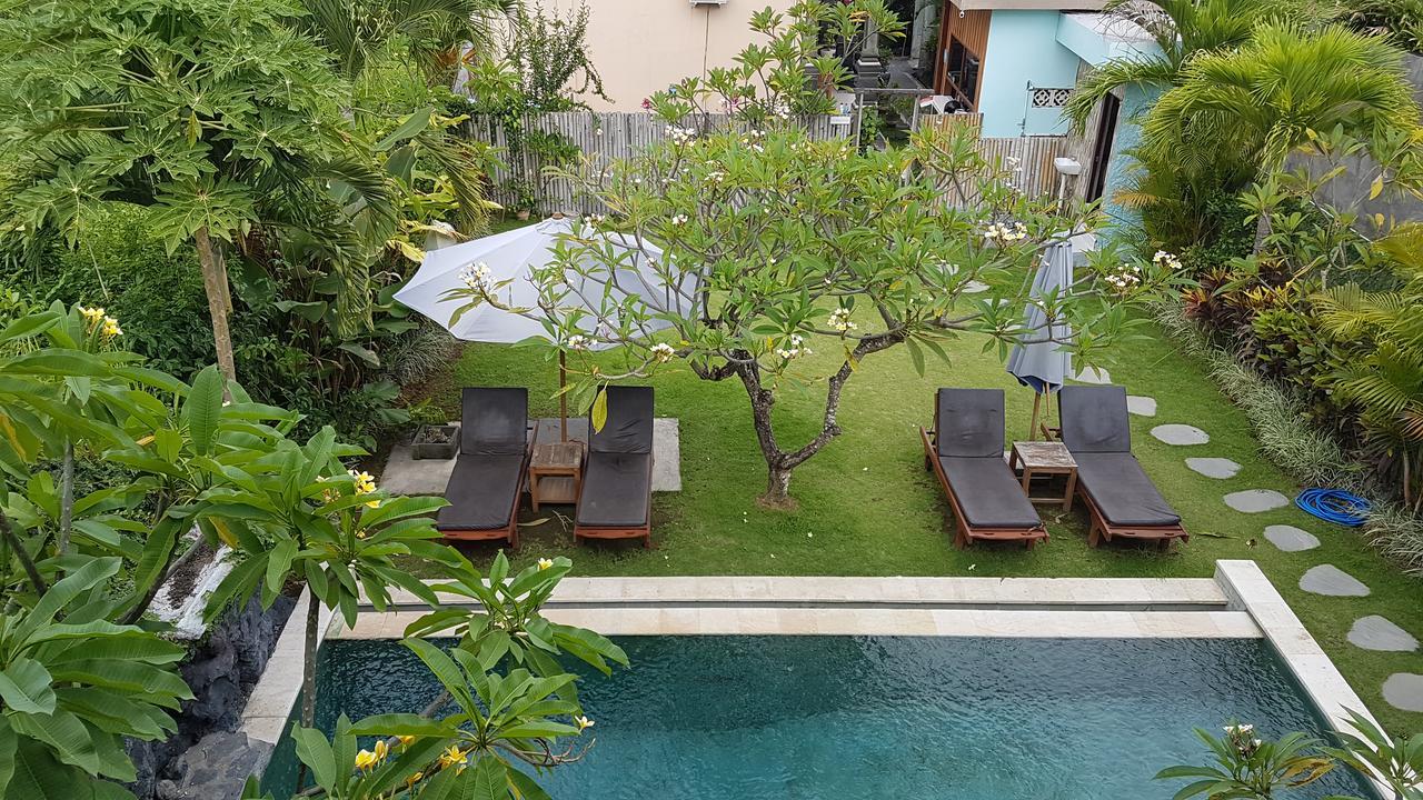 Koming Guest House Canggu Buitenkant foto