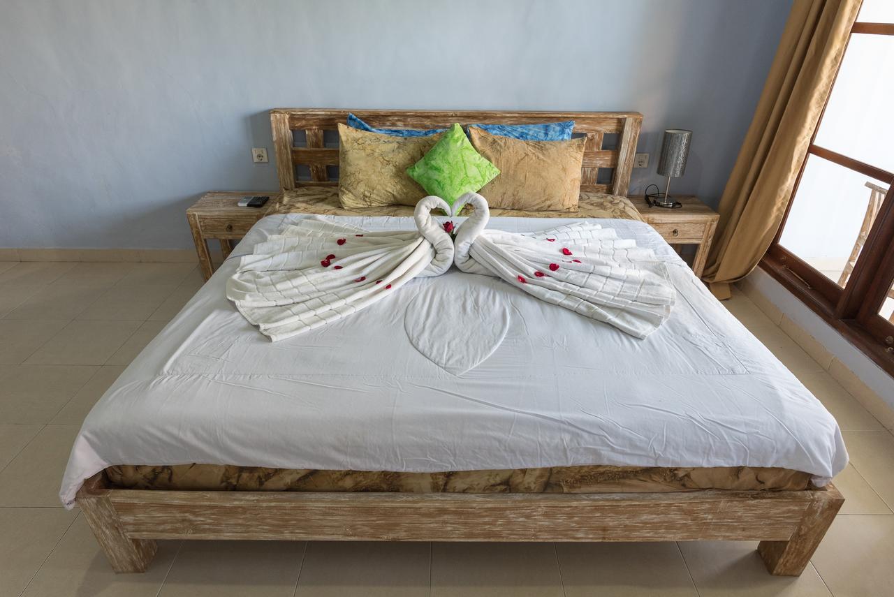 Koming Guest House Canggu Buitenkant foto